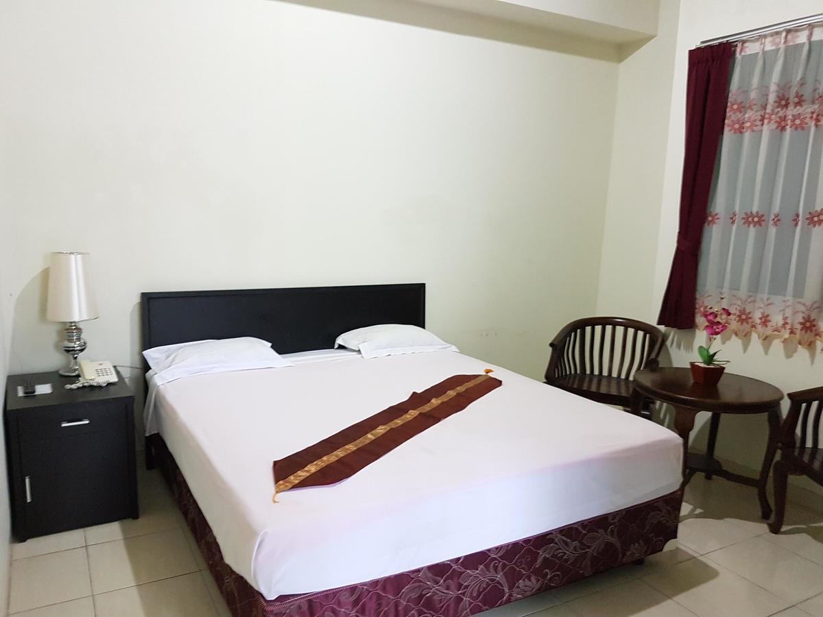 Ning Ed-Hotel Malang Dış mekan fotoğraf